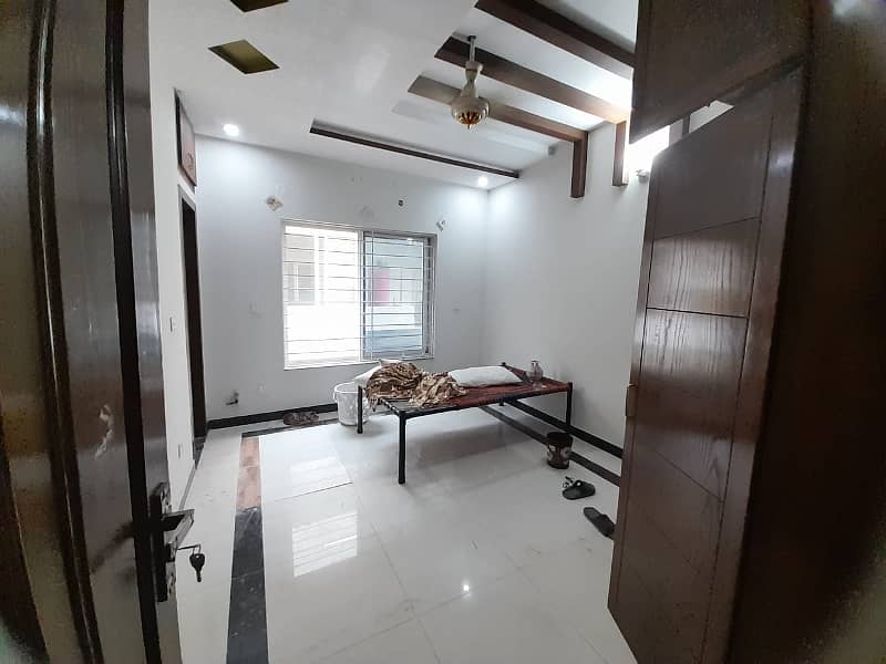 30*60 Triple story House for rent in G-13 18