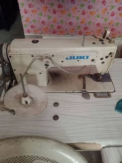 DDL-8100e sewing machine