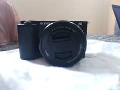 Sony ZV-E10 with Lens 16-50mm  with extra battery, 64GB Memory Card