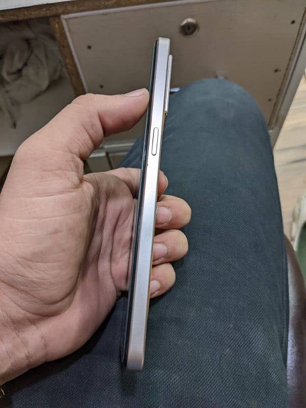 OPPO,F21PRO 1