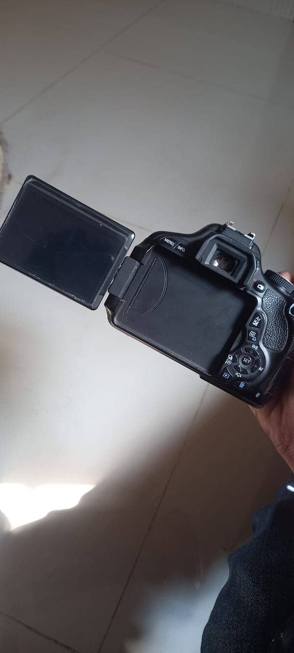 dslr for sale flip screen best for vlogging and cinematic 5