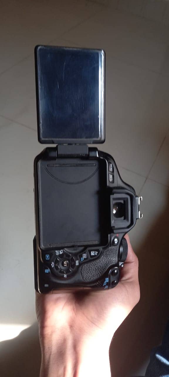 dslr for sale flip screen best for vlogging and cinematic 7