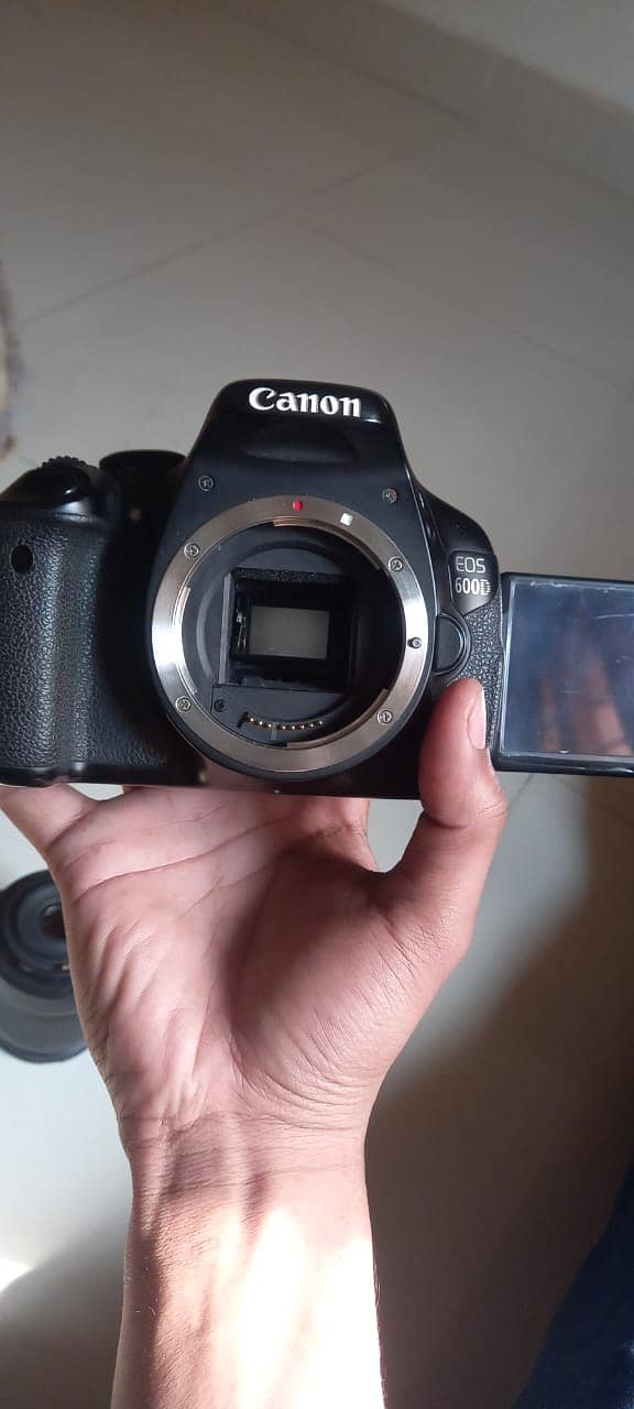 dslr for sale flip screen best for vlogging and cinematic 14