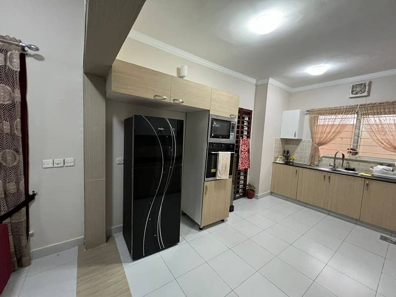 Pricenct:31 Vila available on Rent 03010885356 15