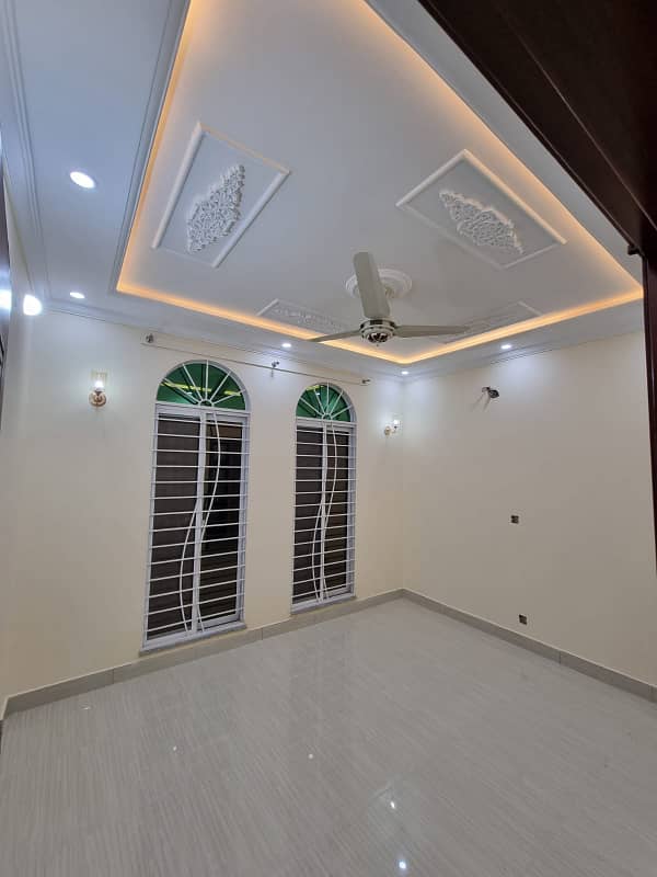 Near Sharif Medical 5 Marla Brand New House For Sale. 18