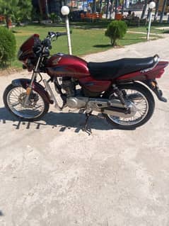 Honda Deluxe for sale in good condition