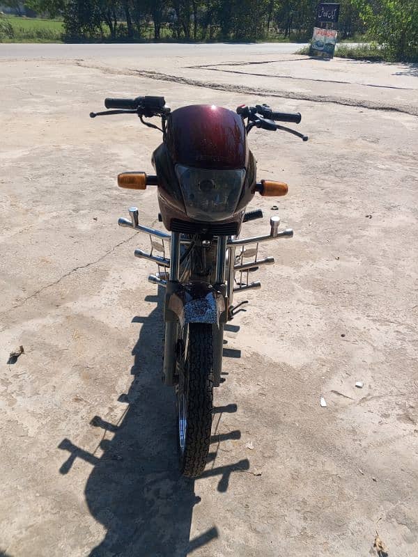 Honda Deluxe for sale in good condition 1