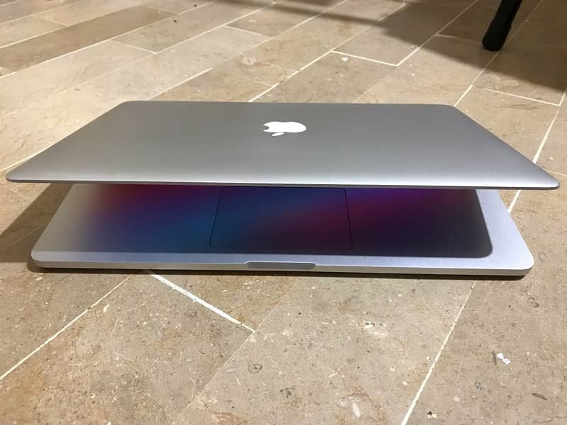 Apple Macbook Pro 2015 (15inch) 4