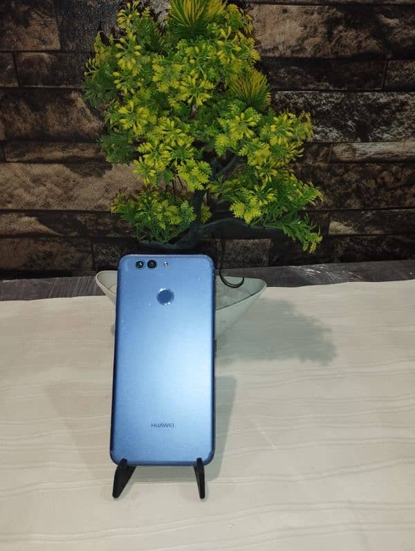 Huawei Nova 2 plus 4+128Gb 9