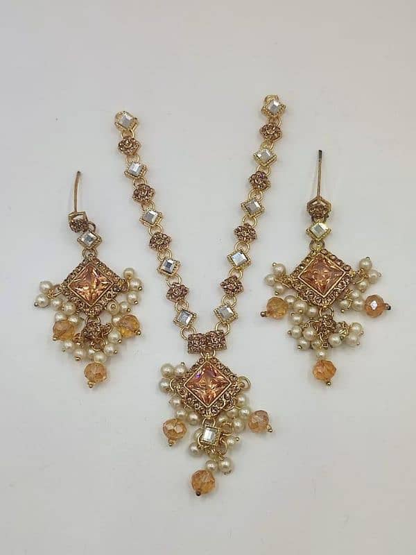 Elegant Zircon Stone Necklace Set 0