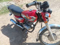 Honda 125 For Sale ( Almost Brand New) 0