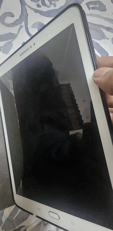 Samsung tab s2 hairline crack 2