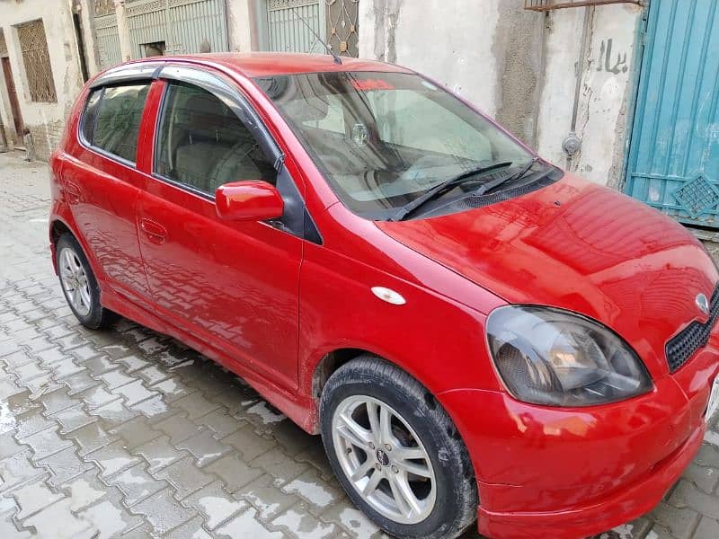 Toyota Vitz 2001 2