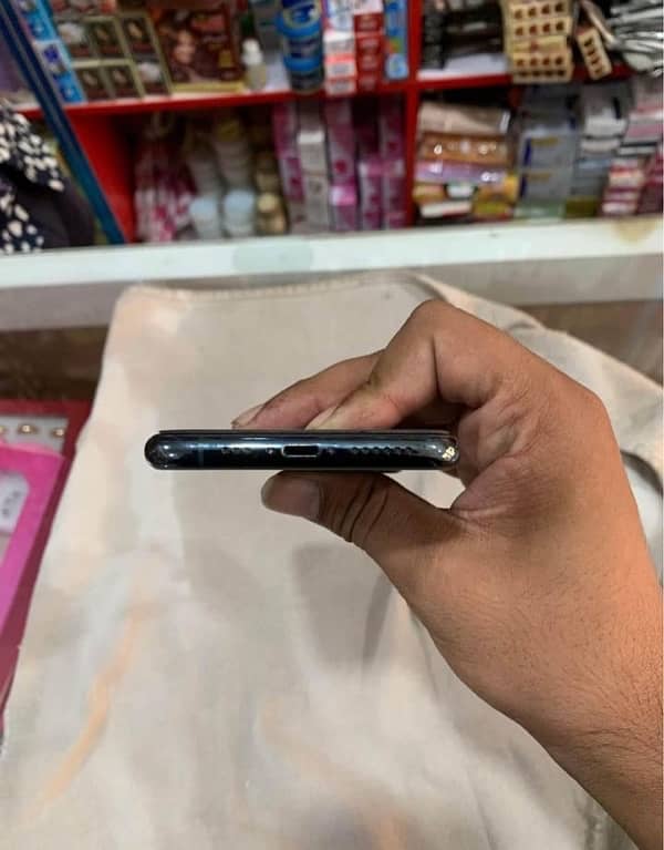 iPhone 11pro 256GB 2