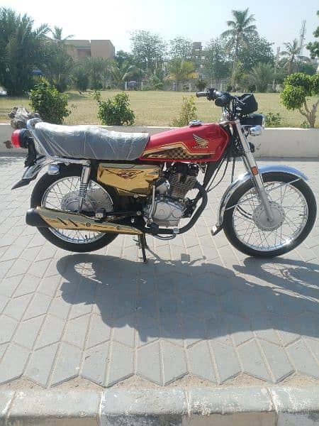 Honda 125 Self Start Gold Edition/Aug2024 3