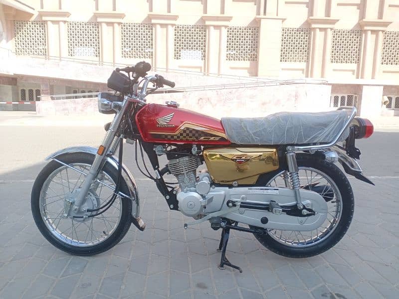 Honda 125 Self Start Gold Edition/Aug2024 5