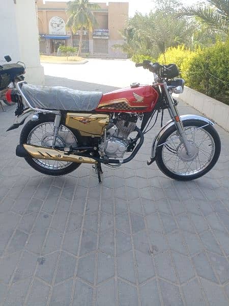 Honda 125 Self Start Gold Edition/Aug2024 8