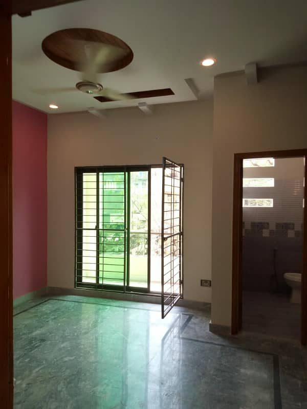 4 Marla Luxury Flat For Rent 2