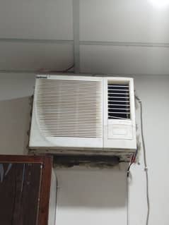 0.75 Ton WINDOW AC Compact and Efficient Cooling for Small Spaces