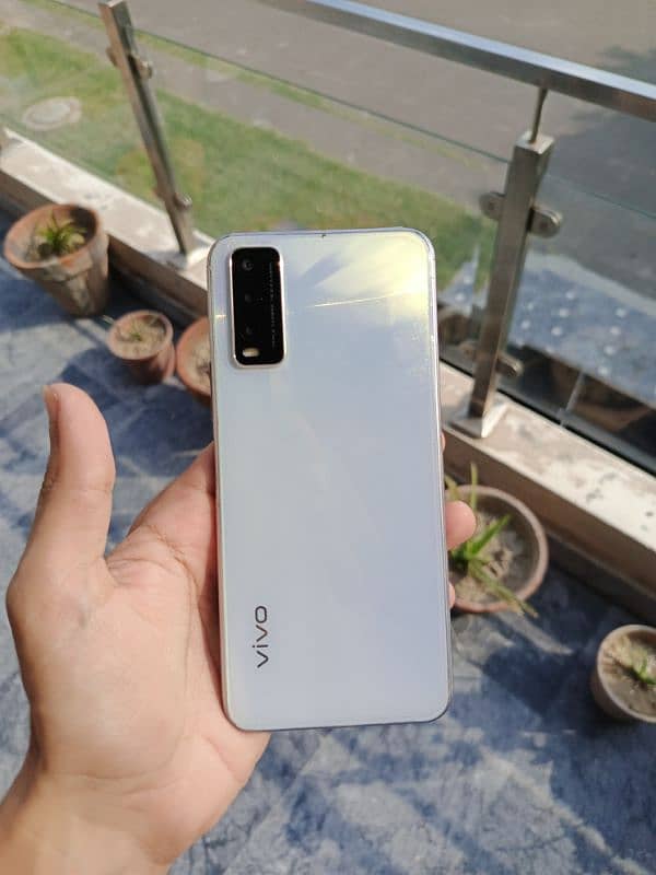 vivo y20 | redmi a3 1