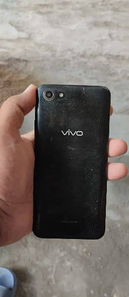 Vivo 1812 1