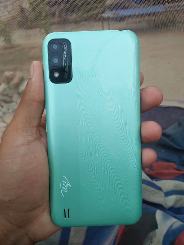 itel phone 7