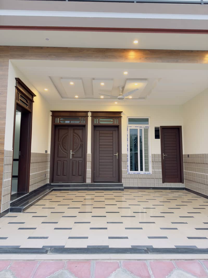 Proper Corner Lush Green Modern Design House For Sale In G-16 Islamabad Video And Pictures Available 11