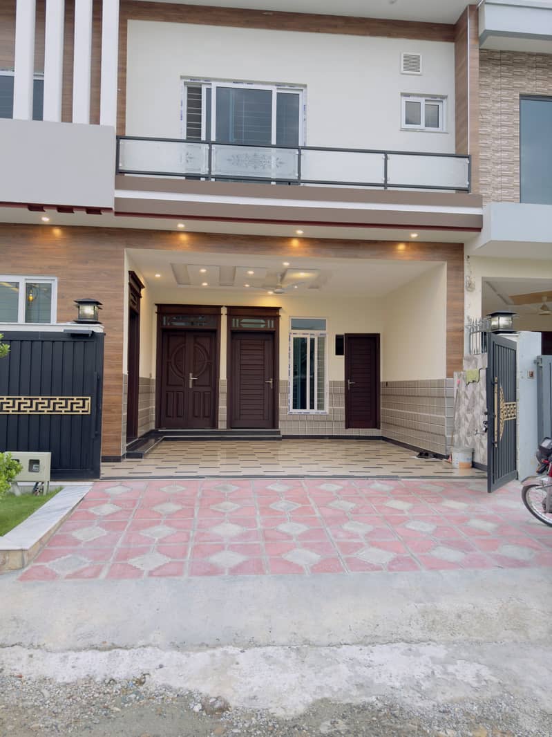 Proper Corner Lush Green Modern Design House For Sale In G-16 Islamabad Video And Pictures Available 12