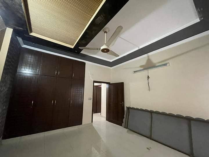 1 kanal beautiful house available for sale in johar town 3