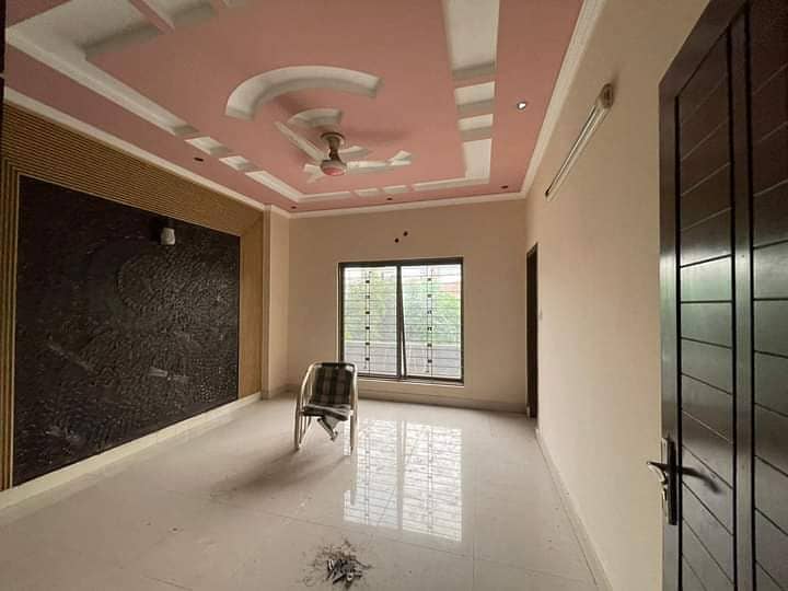 1 kanal beautiful house available for sale in johar town 5