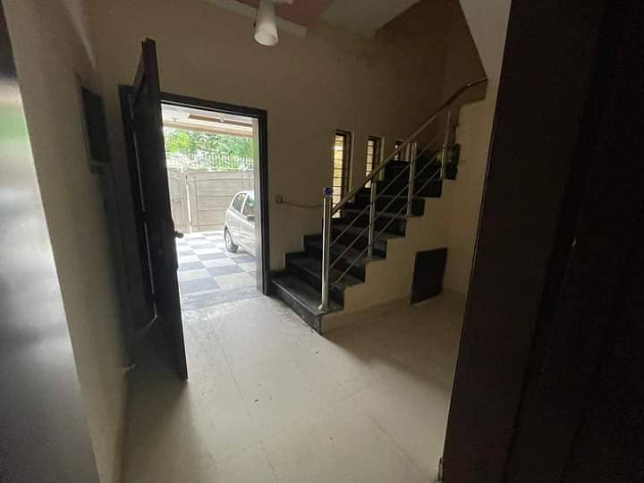 1 kanal beautiful house available for sale in johar town 10