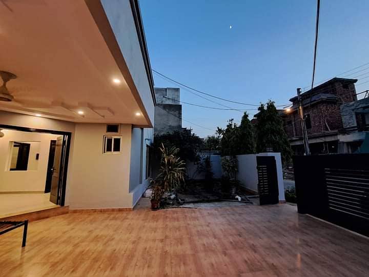 1 kanal beautiful house available for sale in johar town 18