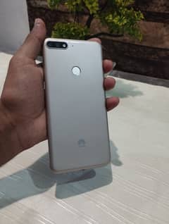 Huawei y7 2018 3+32GB