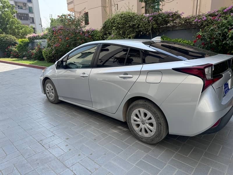 Available for Sale Toyota Prius 2021 5