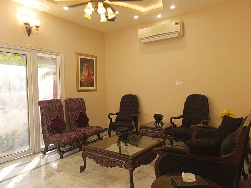 White Lotus Karachi Gulshan Iqbal Fully Furnished on rent daily/weekly 10