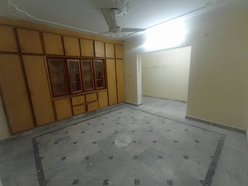 1 kanal tripple storey house for sale 0