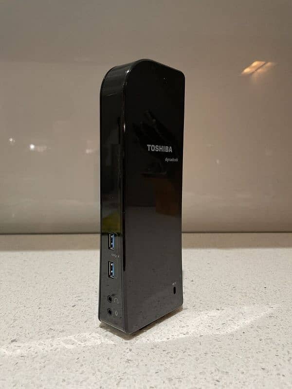 Toshiba Dynadock 3.0 USB Type-A Hub | Dock Station | HDMI | USB Ports 0