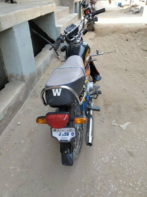 honda 2022 modal bike in good condition 6