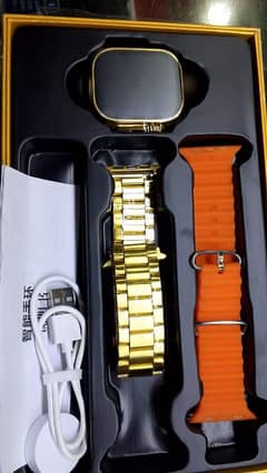 Multiple watches in one box with decent look.