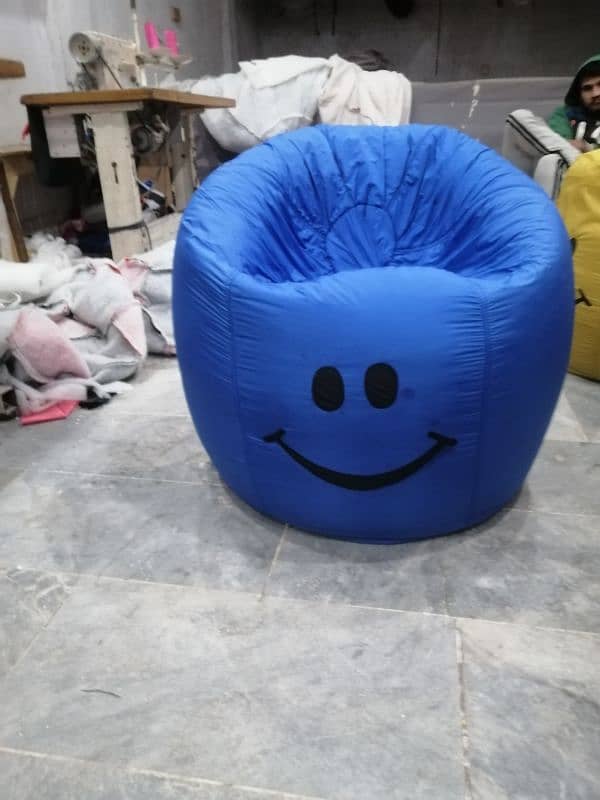 smile bean bag sofa . . best quality 2