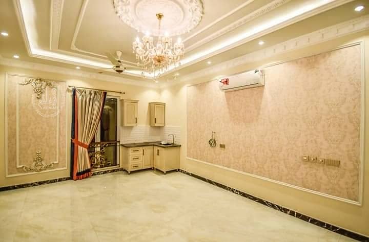 Your Dream Palace 8 Marla Victorian Design Brand New 01 Bedroom Furnished House For Sale In DHA Defence Top Location 4