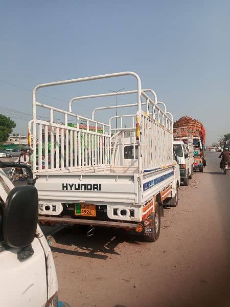 Mitsubishi white colour new tyre engine 2400 diesel 7