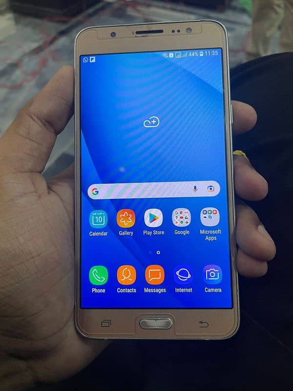 Samsung J7 prime 2/16 dual Sim one day battery time Bilkul saaf set ha 2