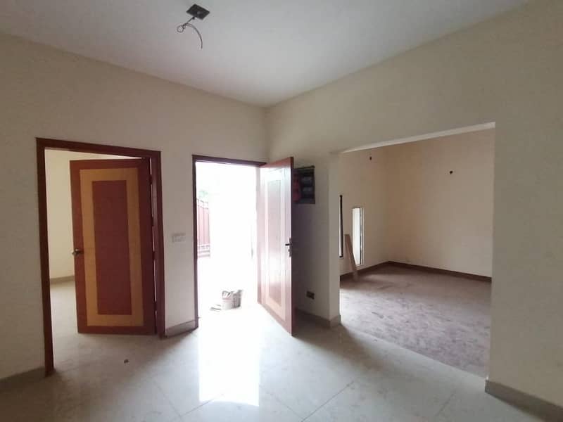 Prime Location A Centrally Located House Is Available For sale In Karachi 3