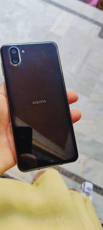 Aqous r3 official approve 6/128 gaming phone 5