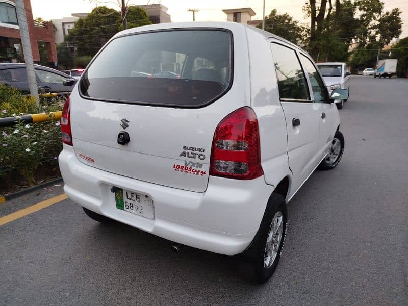 Suzuki Alto 2011 3