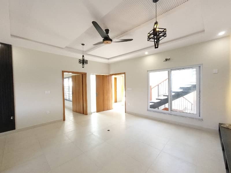 Reserve A Centrally Located House Of 7 Marla In Gulberg Residencia - Block F 6