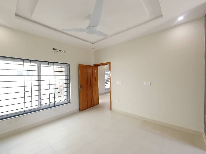 Reserve A Centrally Located House Of 7 Marla In Gulberg Residencia - Block F 14