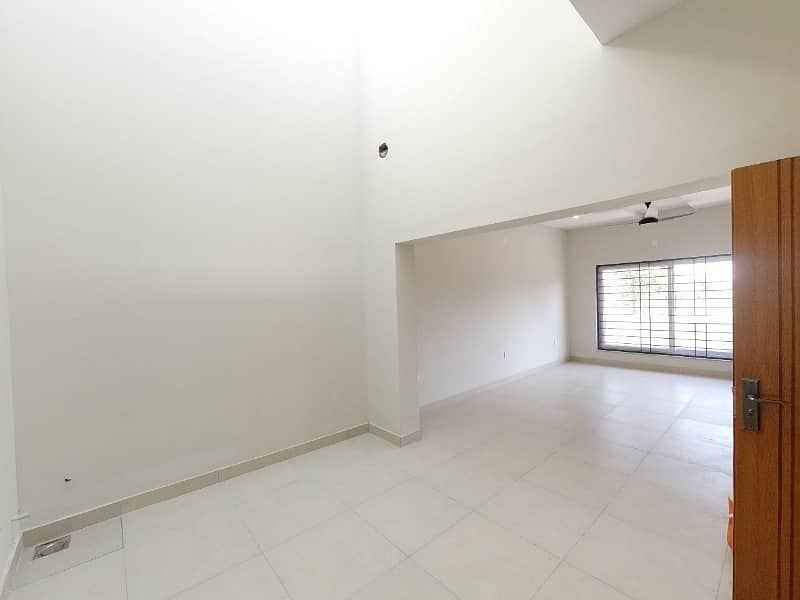 Reserve A Centrally Located House Of 7 Marla In Gulberg Residencia - Block F 18