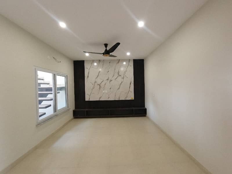 Reserve A Centrally Located House Of 7 Marla In Gulberg Residencia - Block F 26